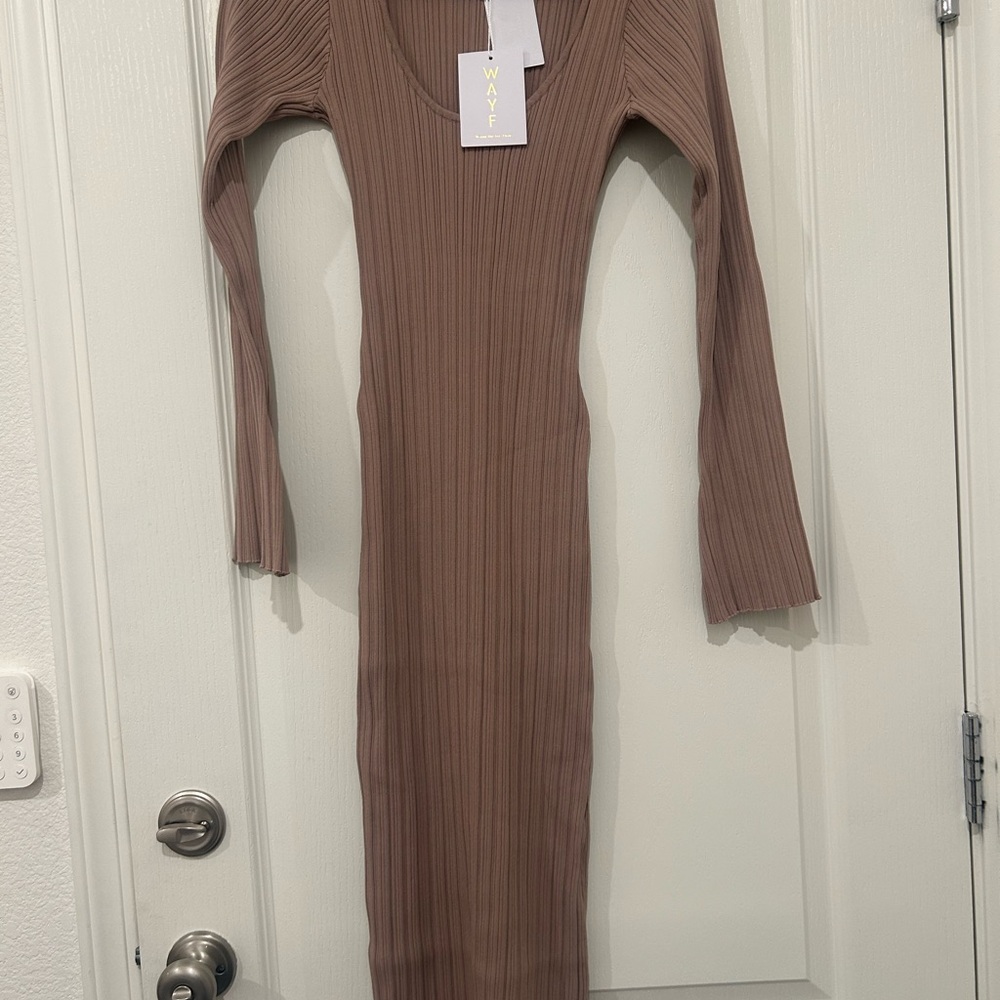 NWOT WAYF Size XS Alexi Beige Long Sleeve Ribbed Belted Midi Body-con Dress $99 - Picture 2 of 5
